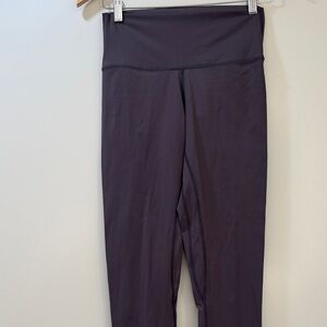 High-Waist Women's Leggings in Deep Plum